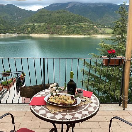 B&B La Casetta Sul Lago Colle di Tora 외부 사진