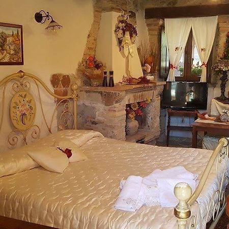 B&B La Casetta Sul Lago Colle di Tora 외부 사진