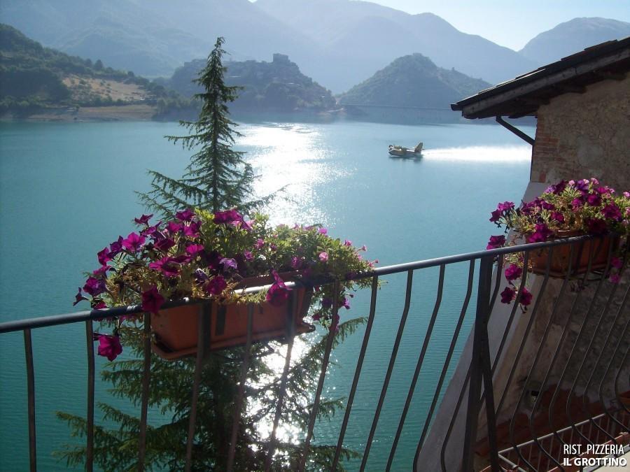 B&B La Casetta Sul Lago Colle di Tora 외부 사진