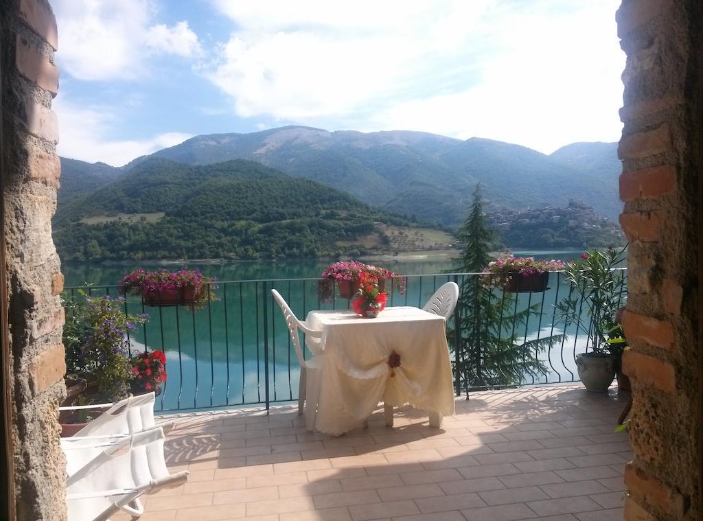 B&B La Casetta Sul Lago Colle di Tora 외부 사진