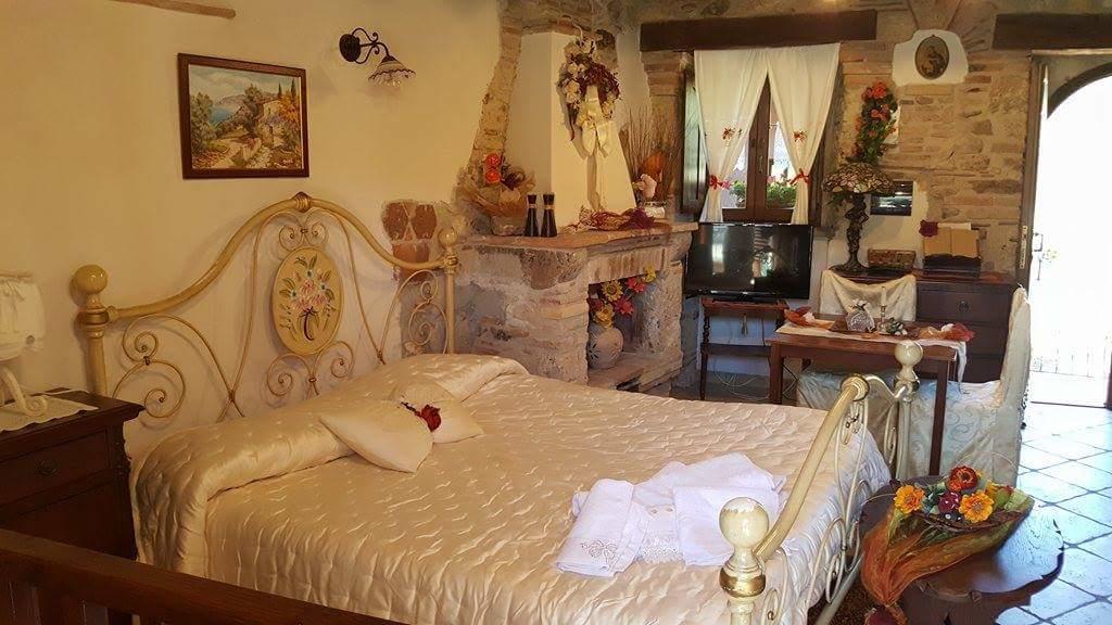 B&B La Casetta Sul Lago Colle di Tora 외부 사진